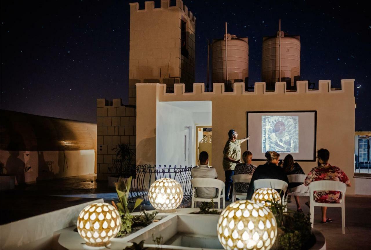 Desert Moon Ghatati Bagian luar foto