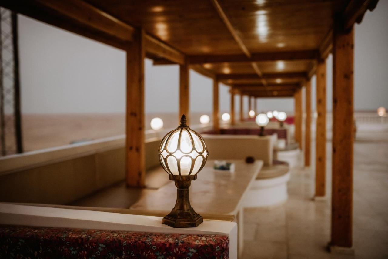 Desert Moon Ghatati Bagian luar foto